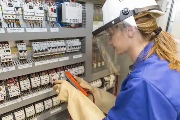 electrician Spiceland